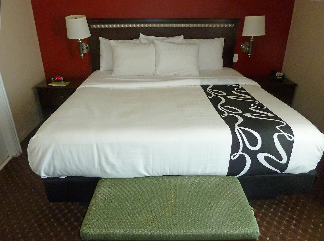 Americas Best Value Inn - Gun Barrel City Esterno foto