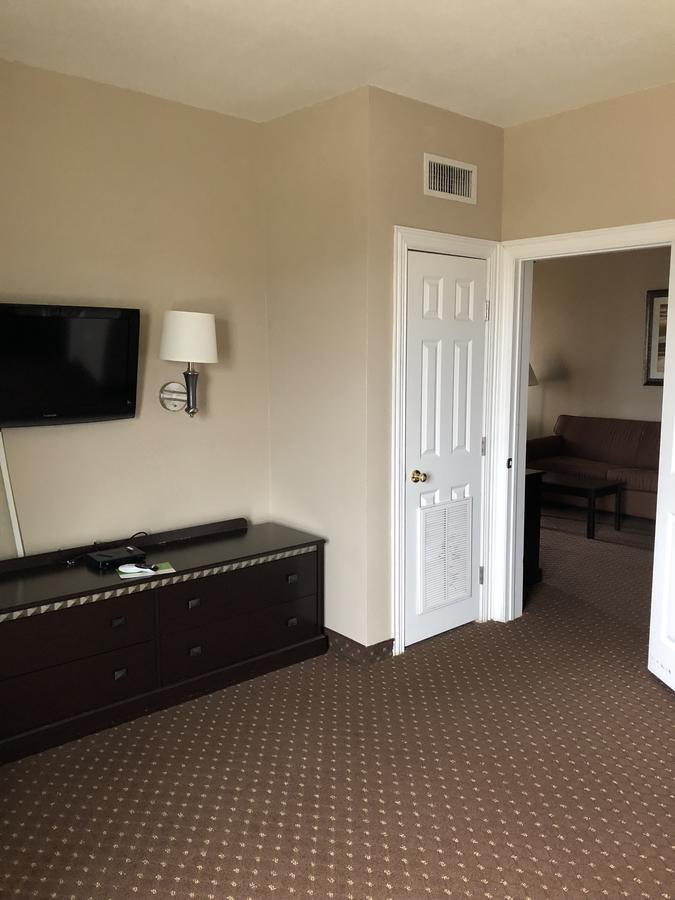 Americas Best Value Inn - Gun Barrel City Esterno foto